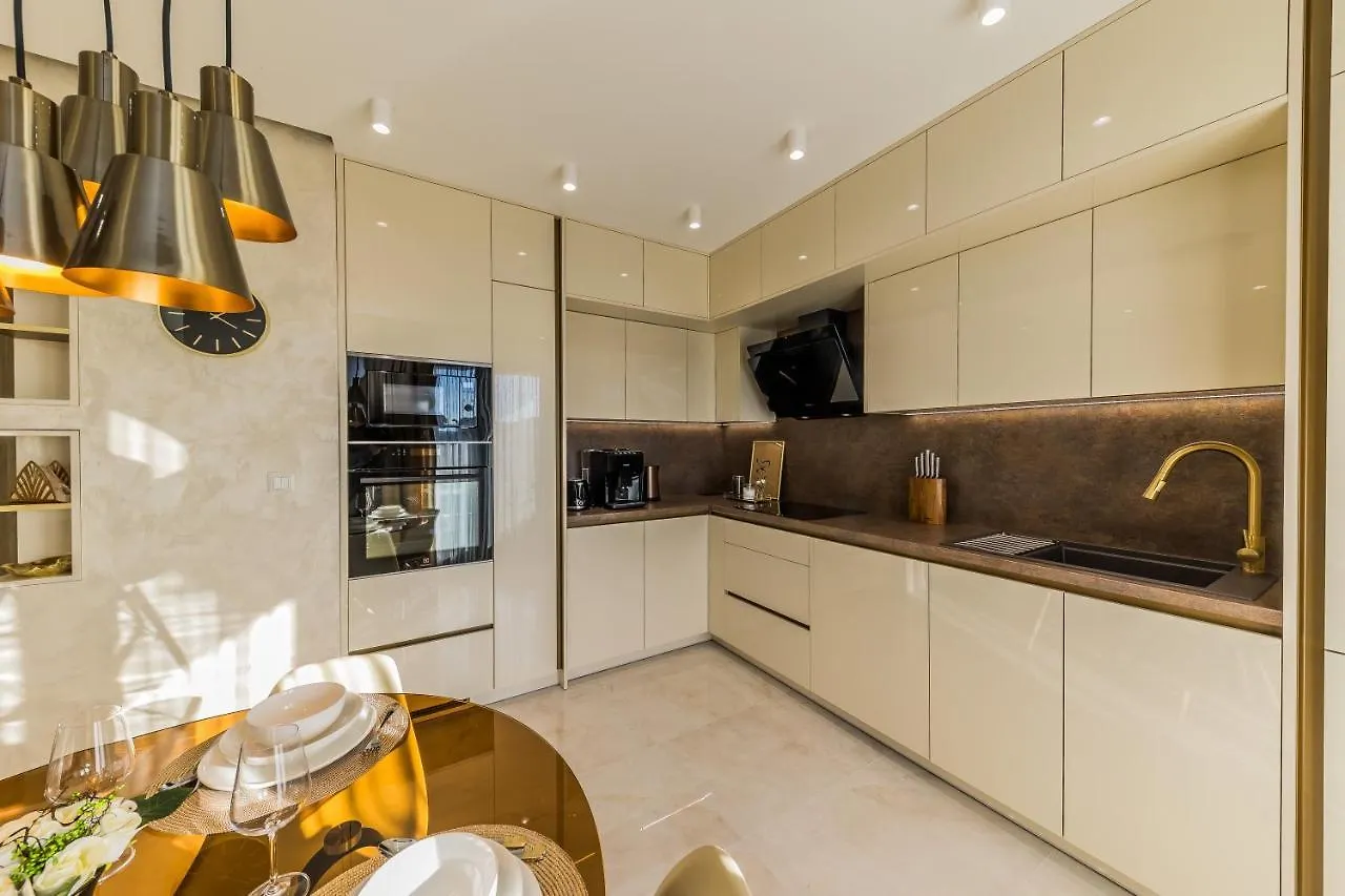 Apartments K-Residence Kastela 0*,  Croatia