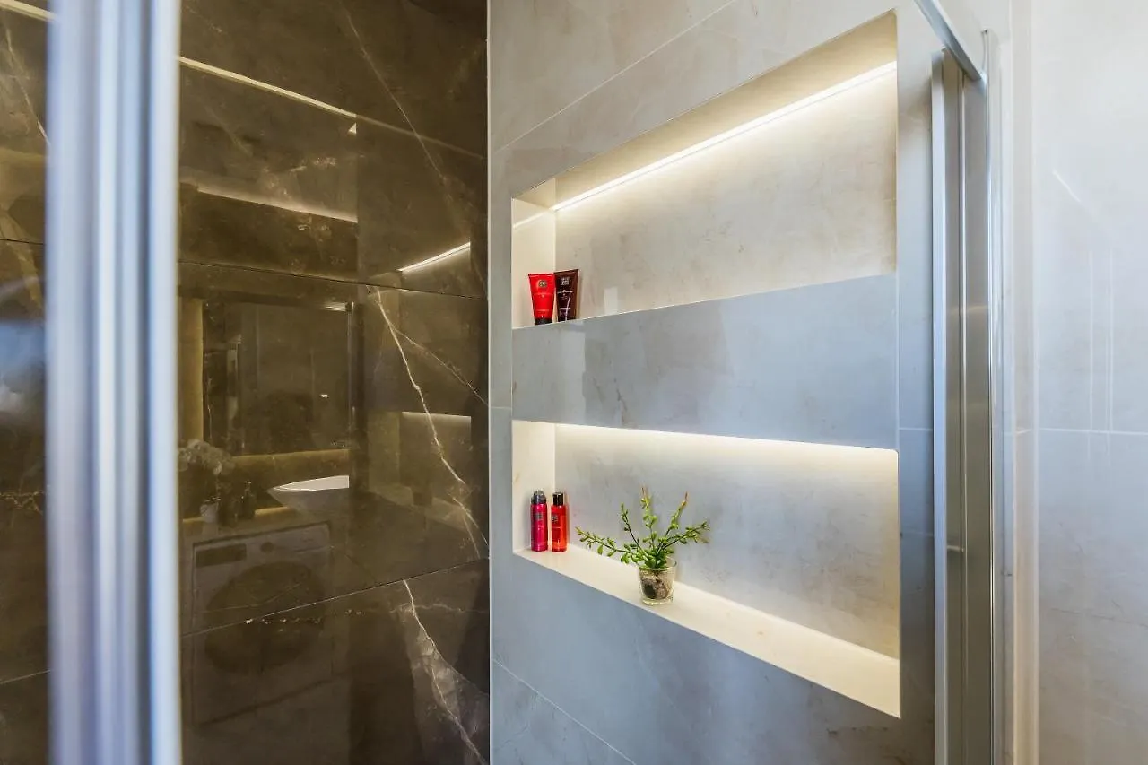 Apartments K-Residence Kastela 0*,  Croatia